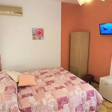 Le Quattro Stagioni Bed & Breakfast Levanto